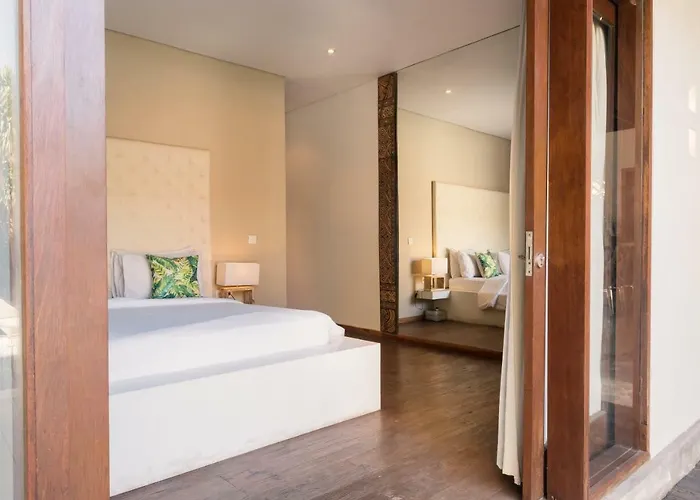 Villa Seminyak Villa *